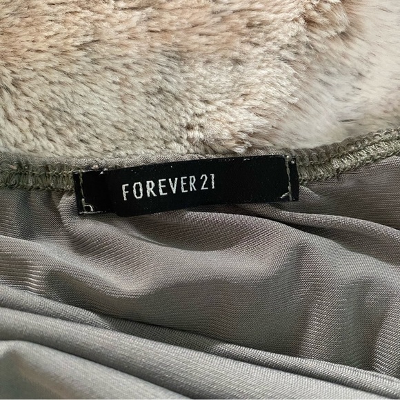 Forever 21 Olive Green Slinky Off Shoulder Maxi Dress Size S - Picture 7 of 8